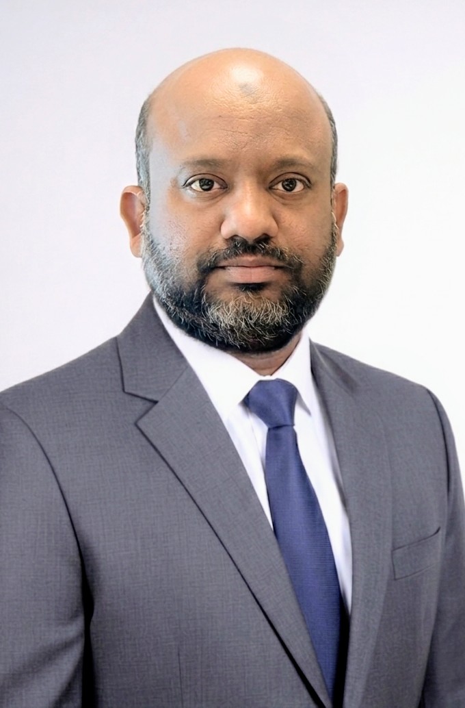 RESAU MAIDEEN S